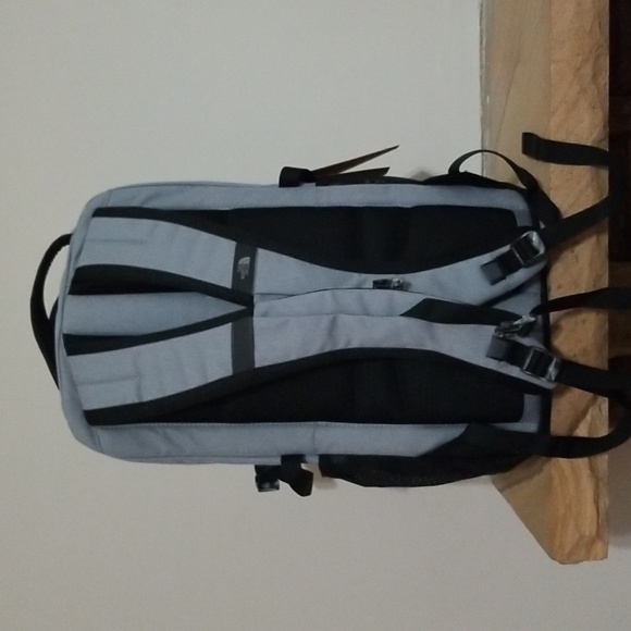 NEW! THE NORTH FACE DYNO Dark Heather/ Black Backpack 12.16 - Picture 8 of 8